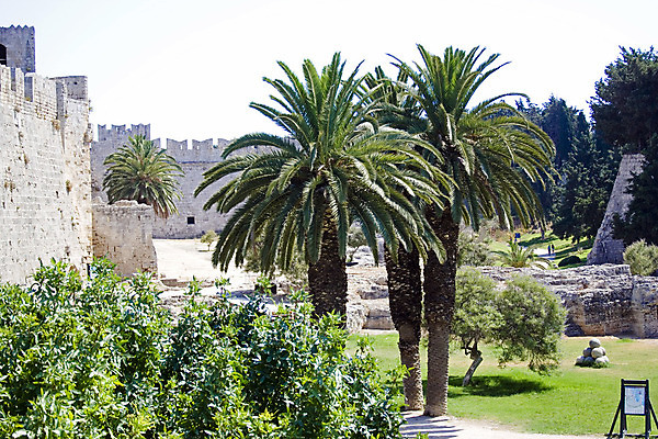 포토 JPG 해외이미지 벽 바다 섬 휴가 사람없음 파란색 뜨거움 그리스 팔 그리스인 로마인 옛날 해외202004 해외포토 서양인 유럽 컬러 인종 신체부위 파일형식 이미지허브