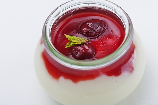 포토 JPG 해외이미지 실내 사람없음 한개 흰배경 푸딩 과일푸딩 해외202004 해외포토 1 백그라운드 디저트 내부 흰색 파일형식 이미지허브