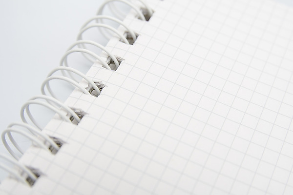 포토 JPG 해외이미지 교육 종이 선 나선형 사람없음 책 사무실 다이어리 쪽지 공책 공백 흰색 오픈 주름 닫기 편지지 페이지 철사 바인더 시트 패드 조언 목차 해외202004 해외포토 컬러 무늬 비즈니스 모션 문구용품 사무용품 편지 파일형식 이미지허브