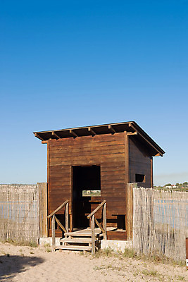 포토 JPG 해외이미지 공원 유럽 야생동물 건축양식 자연 조류 사람없음 목재 관찰 황무지 스페인 습지 오두막 감시 판잣집 해외202004 해외포토 나무 동물 공공시설 건축 나라 재료 모션 주택 생태계 파일형식 이미지허브