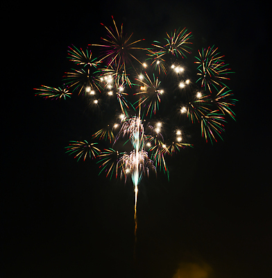 포토 JPG 해외이미지 행복 호수 하늘 휴가 새로움 기념 폭죽 불꽃놀이 이벤트 사람없음 물 컬러풀 반사 파티 검은색 축제 힘 자유 로켓 축하 야간 폭발 폭발물 기념물 파열 7월 광 독립 추모 해외202004 해외포토 자연요소 감정 무기 컬러 컨셉 놀이 날짜 파일형식 이미지허브