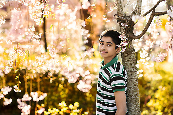 포토 JPG 해외이미지 나무 백인 1 계절 공원 여자 꽃 행복 얼굴 어린이 자연 따뜻함 한명 미소 사람 야외 초록색 여름 정원 봄 기쁨 벚꽃 흰색 사과 순수 냄새 해외202004 해외포토 서양인 식물 공공시설 감정 컬러 컨셉 과일 표정 신체부위 생태계 파일형식 이미지허브