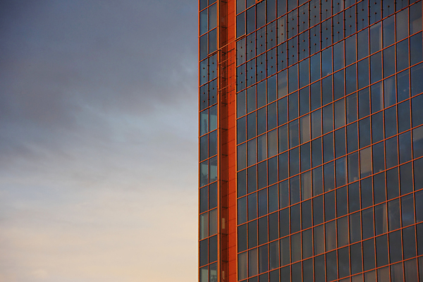 포토 JPG 해외이미지 직업 유럽 백그라운드 패턴 비즈니스 창문 유리 하늘 성공 거리 직장 풍경 사람없음 야외 건물 파란색 도시풍경 반사 유행 탑 고층빌딩 힘 도시 작업 재산 큼 심볼 피라미드 날카로움 스카이라인 경영 철강 해외202004 해외포토 건축물 나라 컬러 컨셉 무늬 회사 재질 빌딩 금융 크기 랜드마크 파일형식 이미지허브