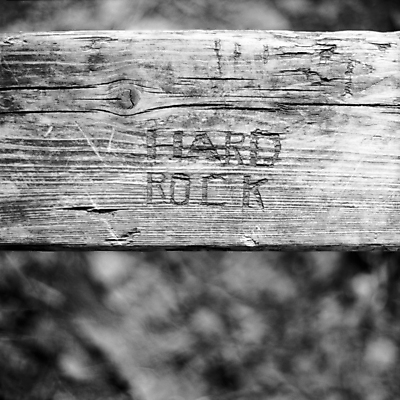 포토 JPG 해외이미지 공원 음악 흑백 사람없음 목재 향수 해외202004 해외포토 나무 공공시설 재료 문화예술 촬영기법 화장품 파일형식 이미지허브