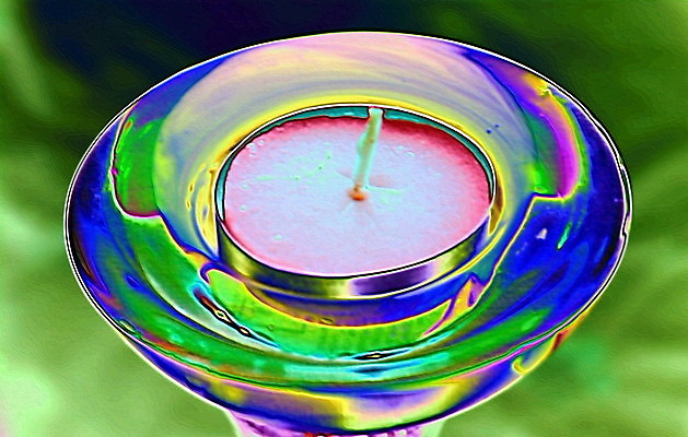 포토 JPG 해외이미지 종교 크리스마스 유리 불 추상 휴가 불꽃 조명 사람없음 장식 파란색 빛 반사 교회 축제 흰색 잡기 영혼 보유 왁스 해외202004 해외포토 자연요소 기념일 컬러 무늬 종교건축 모션 재질 건물 파일형식 이미지허브