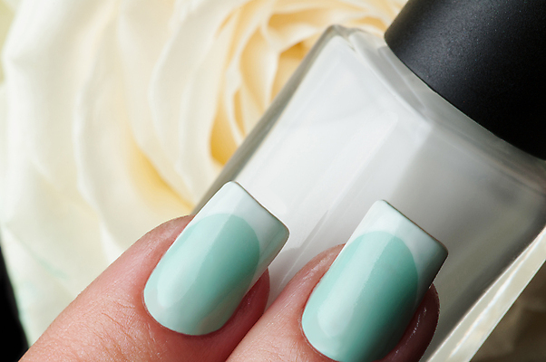 포토 JPG 해외이미지 꽃 근접촬영 신체부위 화장품 손톱관리 네일아트 매니큐어 스타일 해외202004 해외포토 식물 뷰포인트 사람 뷰티 파일형식 이미지허브