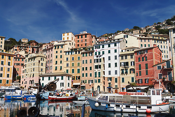 포토 JPG 해외이미지 전통 유럽 바다 여행 건축양식 교통시설 하늘 낚시 휴가 주택 풍경 사람없음 물 여름 파란색 컬러풀 반사 마을 항구 맑음 이탈리아 도시 보트 지중해 포트 타운 해외202004 해외포토 자연요소 계절 건축 나라 컬러 교통 배_교통 레저 날씨 건물 시설 파일형식 이미지허브