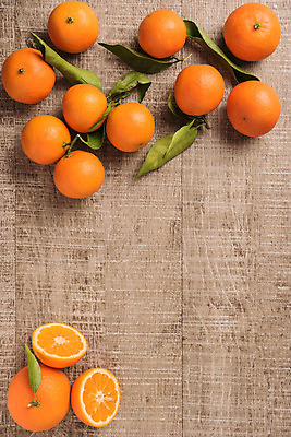 포토 JPG 해외이미지 음식 백그라운드 잎 다이어트 오렌지 과일 자연 탁자 디저트 귤 건강 사람없음 목재 농장 주스 수확 껍질 시골 신선 원형 그룹 사발 시장 달콤 맛 정상 먹기 오브젝트 상쾌 유기농 날것 내추럴 숙성 해외202004 해외포토 도형 나무 식물 웰빙 감정 음료 가구 컨셉 농업 재료 모션 사기그릇 생태계 파일형식 이미지허브