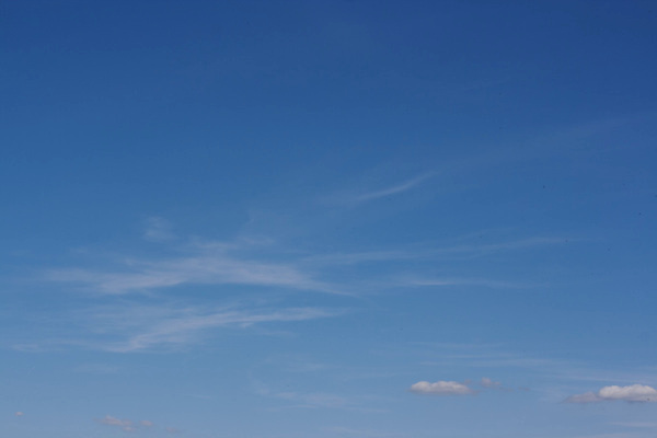 포토 JPG 해외이미지 구름 계절 백그라운드 자연 하늘 날씨 사람없음 야외 여름 파란색 빛 햇빛 태양 맑음 봄 흰색 해외202004 해외포토 자연요소 컬러 생태계 파일형식 이미지허브