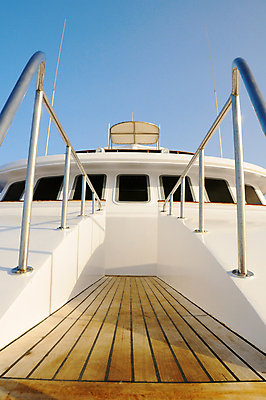 포토 JPG 해외이미지 라이프스타일 스포츠 파도 바다 여행 요트 사다리 하늘 휴가 항해 취미 사람없음 야외 목재 물 파란색 햇빛 장비 자유 흰색 보트 재산 고급 우아함 크루즈 갑판 지중해 방향 함선 칠면조 해외202004 해외포토 자연요소 나무 컬러 컨셉 배_교통 재료 조류 생활 금융 태양 도구 파일형식 이미지허브