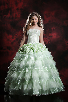 포토 JPG 해외이미지 백인 모델 1 라이프스타일 헤어스타일 드레스 여자 행복 얼굴 결혼 장신구 사랑 한명 사람 이벤트 성인 청춘 유행 기쁨 매력적 흰색 기다림 슛 사춘기 해외202004 해외포토 서양인 옷 감정 컬러 컨셉 모션 생활 신체부위 파일형식 이미지허브