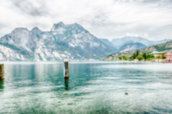 포토 JPG 해외이미지 유럽 호수 여행 휴가 휴식 산 주택 풍경 사람없음 물 컬러풀 여행객 마을 이탈리아 산책로 보행자 소프트포커스 언덕 보케 암초 타운 해외202004 해외포토 자연요소 나라 길 컬러 컨셉 촬영기법 사람 건물 도시 파일형식 이미지허브