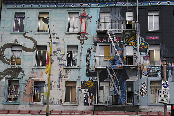 포토 JPG 해외이미지 전통 아시아 문화 벽 여행 불교 오렌지 건축양식 창문 자동차 새해 거리 주택 동양인 인종 사람없음 건물 장식 빨간색 초록색 파란색 쇼핑 컬러풀 노란색 여행객 문 상점 중국 등불 축하 도시 도심 군중 심볼 캘리포니아 장면 동쪽 샌프란시스코 차이나타운 해외202004 해외포토 건축물 건축 나라 종교 육상교통 컬러 컨셉 과일 조명 사람 관광지 미국 방향 파일형식 이미지허브