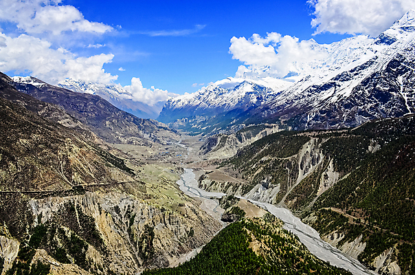 포토 JPG 해외이미지 나무 계절 아시아 여행 백그라운드 자연 벽지 하늘 휴가 산 생맥주 파노라마 풍경 사람없음 야외 파란색 강 컬러풀 마을 환경 얼음 일몰 봄 트래킹 하이킹 흰색 정상 고도 언덕 빙하 네팔 남쪽 절정 히말라야 해외202004 해외포토 자연요소 식물 나라 컬러 레저 맥주 촬영기법 노을 방향 생태계 파일형식 산맥 이미지허브