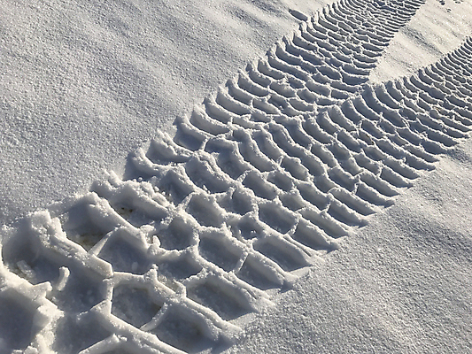 포토 JPG 해외이미지 모양 겨울 패턴 사람없음 힘 운전 공구 바퀴 인쇄 선로 어려움 해외202004 해외포토 계절 무늬 모션 도구 파일형식 이미지허브