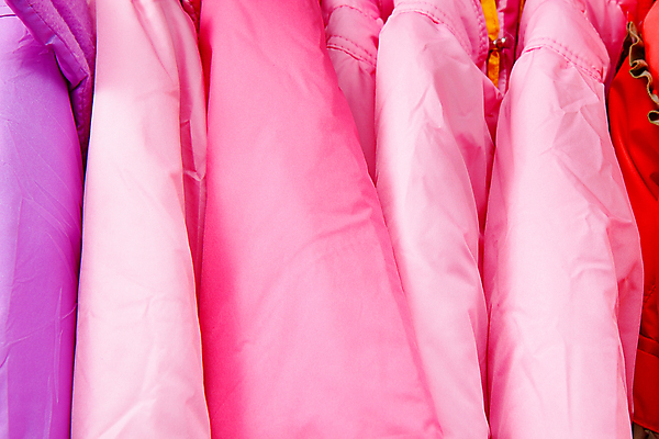 포토 JPG 해외이미지 옷 어린이 백그라운드 따뜻함 사람없음 세트 유행 상점 방 코트 아기 직물 작음 오브젝트 스타일 해외202004 해외포토 사람 외투 크기 파일형식 이미지허브