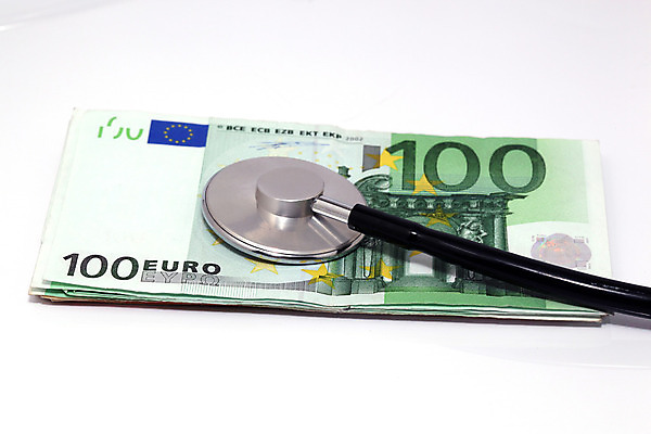 포토 JPG 해외이미지 유럽 종이 백그라운드 컨셉 지폐 돈 비즈니스 청진기 실내 사람없음 초록색 금융 쌓기 장비 유로 흰색 그룹 변화 재산 구매 심볼 오브젝트 고립 옛날 자금 중고 많음 해외202004 해외포토 나라 컬러 의료기기 모션 내부 경제 쇼핑 파일형식 이미지허브