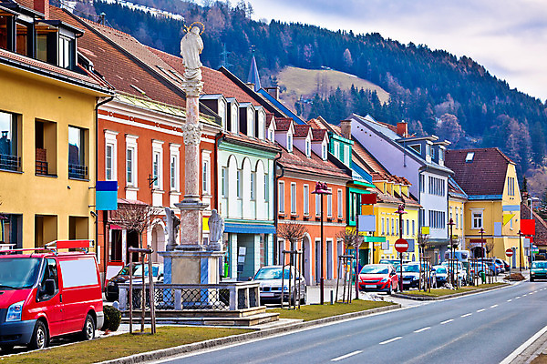 포토 JPG 해외이미지 구름 계절 유럽 여행 자연 하늘 휴가 산 거리 주택 파노라마 풍경 사람없음 야외 파란색 컬러풀 교회 마을 계곡 맑음 산책로 흰색 시골 도시 오스트리아 정사각형 알프스 타운 내추럴 해외202004 해외포토 자연요소 도형 나라 길 컬러 종교건축 날씨 촬영기법 건물 생태계 파일형식 이미지허브
