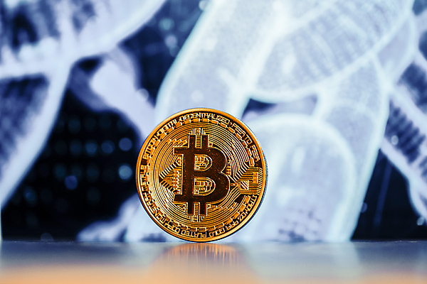 포토 JPG 해외이미지 디자인 백그라운드 컨셉 돈 인터넷 일러스트 비즈니스 사람없음 금융 경제 금속 디지털 동전 웹 저축 성장 네트워크 시장 황금 암호 구매 발굴 심볼 사인 무역 투자 상업 전자 토막 전자상거래 가상 가상화폐 해외202004 해외포토 산업 재질 쇼핑 재산 파일형식 이미지허브