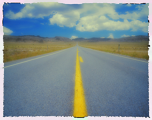 포토 JPG 해외이미지 도로 여행 교통시설 거리 사람없음 미국 고속도로 아스팔트 시력 애리조나 랜드마크 지리 해외202004 해외포토 길 교통 북아메리카 시설 파일형식 이미지허브