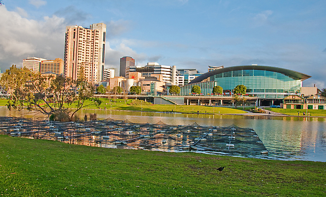 포토 JPG 해외이미지 라이프스타일 공원 건축양식 하늘 풍경 사람없음 야외 건물 물 강 도시풍경 도시 센터 호주 남쪽 해외202004 해외포토 자연요소 건축물 공공시설 건축 생활 오세아니아 방향 파일형식 이미지허브