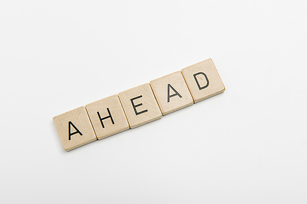 포토 JPG 해외이미지 조각 컨셉 사람없음 목재 단어 글로벌 상점 그물 이름 편지 읽기 고립 구성 해외202004 해외포토 나무 문자 재료 모션 파일형식 이미지허브