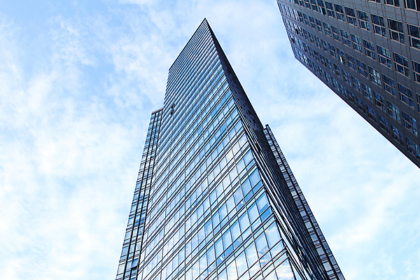 포토 JPG 해외이미지 창문 유리 하늘 사람없음 파란색 컬러풀 사무실 햇빛 태양 도시 부족함 해외202004 해외포토 자연요소 컬러 컨셉 비즈니스 재질 파일형식 이미지허브