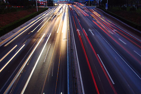 포토 JPG 해외이미지 도로 교통수단 이동 곡선 건축양식 교통시설 자동차 버스 사람없음 파란색 빛 중국 산책로 흐름 표현 도시 고가도로 고속도로 상하이 야간 교차로 속도 성적 베이징 건너기 루트 방법 해외202004 해외포토 자연요소 교육 건축 아시아 길 선 육상교통 컬러 교통 컨셉 모션 대중교통 시설 파일형식 이미지허브
