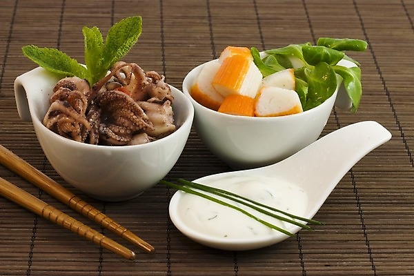 포토 JPG 해외이미지 다이어트 채소 오이 건강 마늘 어류 동양인 사람없음 컵 빛 식당 식사 샐러드 게 신선 막대기 맛 민트 문어 해외202004 해외포토 식기 음식 컨셉 연체동물 갑각류 인종 상점 수중동물 허브 파일형식 이미지허브