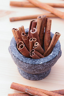 포토 JPG 해외이미지 식물 계절 커피 백그라운드 재료 태국 자연 건조 건강 요리 동양인 사람없음 목재 장식 빨간색 약 갈색 주방 스파 회색 기구 공구 마사지 양념 조미료 맛 혼합 허브 향신료 준비 유기농 아로마 그라인더 갈기 향 카레 아로마테라피 테라피 내추럴 막자 시나몬 해외202004 해외포토 나무 웰빙 아시아 음료 음식 컬러 컨셉 의학 인종 뷰티 도구 생태계 커피용품 향미료 파일형식 이미지허브