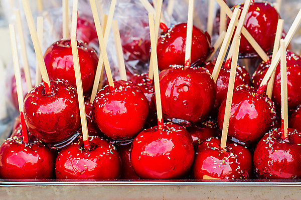 포토 JPG 해외이미지 디저트 사탕 사람없음 빨간색 막대기 달콤 사과 해외202004 해외포토 음식 컬러 과일 맛 파일형식 이미지허브