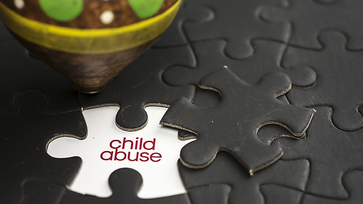 포토 JPG 해외이미지 백그라운드 사람없음 짜증 흰색 물개 고립 그런지 소셜 차별 동정 해외202004 해외포토 감정 컬러 포유류 바다동물 파일형식 이미지허브