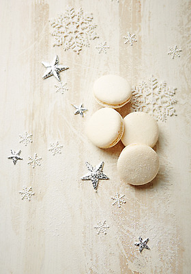 포토 JPG 스튜디오촬영 별 음식 배경화면 백그라운드 디저트 눈꽃 실내 사람없음 달콤 마카롱 국내포토 자연요소 눈_날씨 내부 맛 파일형식