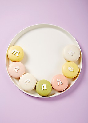 포토 JPG 스튜디오촬영 접시 음식 분홍색 컬러 백그라운드 디저트 실내 사람없음 달콤 마카롱 국내포토 식기 내부 맛 파일형식