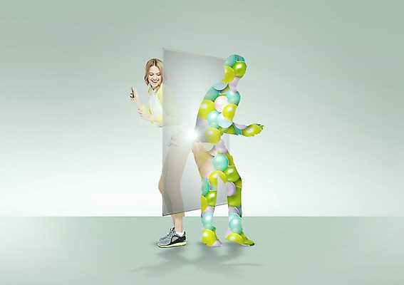 전신 PSD 서양인 외국인 백인 편집 편집이미지 커플 여자 실루엣 서기 웃음 사람 이벤트 20대 성인 두명 옆모습 등맞대기 풍선 여자만 성인여자만 청년만 청년여자만 성인만 이미지편집 뷰포인트 관계 모션 촬영기법 표정 인종 청년 파일형식