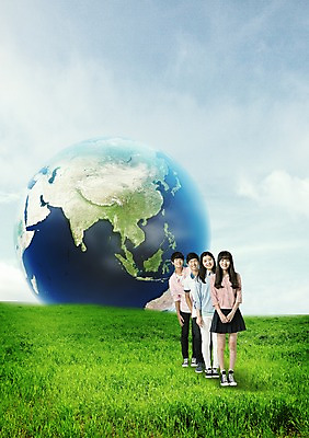 전신 PSD 구름 편집 편집이미지 학생 여학생 여자 교육 남자 남학생 청소년 하늘 서기 웃음 사람 동양인 잔디 여러명 10대 글로벌 지구본 한국인 청소년교육 일렬 글로벌교육 십대만 이미지편집 자연요소 식물 다수 모션 표정 인종 파일형식