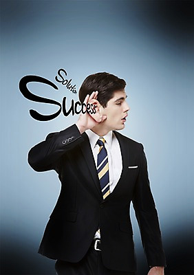 PSD 서양인 외국인 백인 편집 편집이미지 남자 비즈니스 성공 한명 사람 정장 상반신 20대 성인 듣기 비즈니스맨 솔루션 남자만 남자한명만 성인남자만 청년만 청년남자만 청년남자한명만 성인한명만 성인남자한명만 성인만 이미지편집 1 옷 컨셉 모션 인종 청년 직장인 파일형식