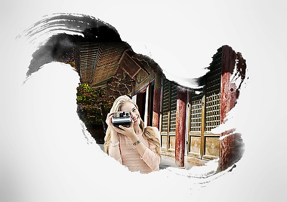 PSD 서양인 외국인 백인 편집 편집이미지 한국문화 한국전통 전통 건축물 여자 문화 고건축 한옥 한국 한명 웃음 들기 사람 상반신 20대 성인 카메라 사진촬영 역사 과거 여자만 여자한명만 성인여자만 청년만 청년여자만 성인한명만 청년여자한명만 성인여자한명만 성인만 이미지편집 1 동양문화 건축 아시아 컨셉 모션 표정 인종 청년 전자제품 촬영 파일형식