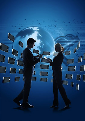 전신 PSD 서양인 외국인 백인 편집 편집이미지 응시 여자 남자 실루엣 비즈니스 정보기술 스마트라이프 서기 들기 사람 정장 20대 성인 두명 옆모습 스마트폰 핸드폰 태블릿 글로벌 지구본 글로벌비즈니스 비즈니스맨 비즈니스우먼 청년만 성인만 이미지편집 라이프스타일 시선 옷 뷰포인트 모션 기술 촬영기법 인종 청년 전자제품 스마트기기 직장인 파일형식