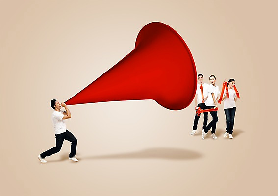 전신 PSD 서양인 외국인 백인 편집 편집이미지 여자 남자 응원 서기 들기 사람 이벤트 여러명 20대 성인 확성기 외침 응원용품 막대풍선 청년만 성인만 이미지편집 다수 모션 인종 청년 소리 오브젝트 풍선 파일형식