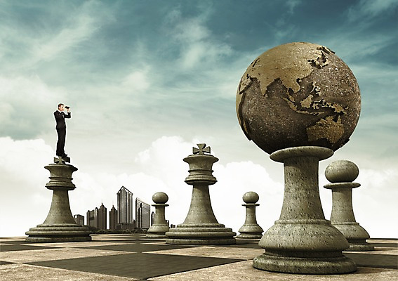 전신 PSD 서양인 외국인 백인 구름 편집 편집이미지 응시 남자 40대 비즈니스 하늘 한명 서기 들기 사람 정장 빌딩 성인 옆모습 글로벌 지구본 글로벌비즈니스 망원경 관찰 비즈니스맨 체스말 체스 남자만 남자한명만 성인남자만 성인한명만 성인남자한명만 중년만 중년남자만 중년남자한명만 성인만 이미지편집 자연요소 1 시선 옷 뷰포인트 중년 모션 놀이 인종 건물 말_게임 직장인 파일형식