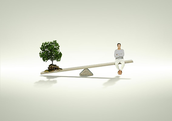 전신 PSD 서양인 외국인 나무 식물 백인 편집 편집이미지 남자 40대 돈 비즈니스 저울 한명 사람 앉기 성인 금융 팔짱 동전 균형 시소 남자만 남자한명만 성인남자만 성인한명만 성인남자한명만 중년만 중년남자만 중년남자한명만 성인만 이미지편집 1 중년 모션 인종 경제 재산 놀이기구 파일형식