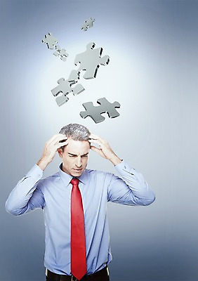 PSD 서양인 외국인 백인 편집 편집이미지 남자 40대 비즈니스 스트레스 한명 사람 정장 상반신 성인 비즈니스맨 퍼즐 찡그림 두통 남자만 남자한명만 성인남자만 성인한명만 성인남자한명만 중년만 중년남자만 중년남자한명만 성인만 이미지편집 1 옷 중년 표정 인종 직장인 질병 파일형식