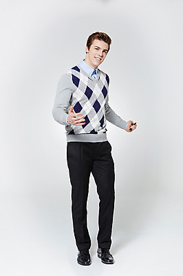 포토 JPG 스튜디오촬영 전신 서양인 외국인 백인 남자 비즈니스 모션 실내 한명 서기 미소 들기 사람 손짓 성인 앞모습 30대 펜 직장인 비즈니스맨 남자만 남자한명만 성인남자만 성인한명만 성인남자한명만 장년만 장년남자만 장년남자한명만 성인만 국내포토 직업 1 뷰포인트 표정 인종 내부 장년 필기구 파일형식