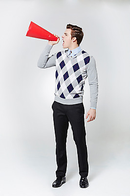 포토 JPG 스튜디오촬영 전신 서양인 외국인 백인 남자 비즈니스 모션 실내 한명 서기 들기 사람 성인 옆모습 30대 확성기 소리 외침 직장인 비즈니스맨 남자만 남자한명만 성인남자만 성인한명만 성인남자한명만 장년만 장년남자만 장년남자한명만 성인만 국내포토 직업 1 뷰포인트 인종 내부 장년 파일형식