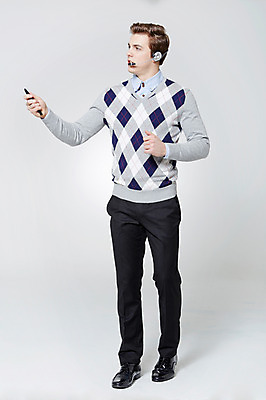 포토 JPG 스튜디오촬영 전신 서양인 외국인 백인 응시 남자 비즈니스 모션 실내 설명 한명 서기 들기 사람 성인 앞모습 30대 펜 가리킴 직장인 비즈니스맨 마이크 남자만 남자한명만 성인남자만 성인한명만 성인남자한명만 장년만 장년남자만 장년남자한명만 성인만 국내포토 직업 1 시선 뷰포인트 음향기기 인종 손짓 내부 장년 필기구 파일형식