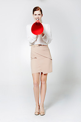 포토 JPG 스튜디오촬영 전신 서양인 외국인 백인 여자 비즈니스 모션 실내 한명 서기 들기 사람 성인 앞모습 30대 확성기 외침 직장인 비즈니스우먼 여자만 여자한명만 성인여자만 성인한명만 성인여자한명만 장년만 장년여자만 장년여자한명만 성인만 국내포토 직업 1 뷰포인트 인종 내부 장년 소리 파일형식