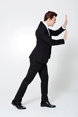 포토 JPG 스튜디오촬영 전신 서양인 외국인 백인 남자 비즈니스 모션 실내 한명 서기 사람 정장 손짓 성인 옆모습 30대 직장인 비즈니스맨 찡그림 밀기 남자만 남자한명만 성인남자만 성인한명만 성인남자한명만 장년만 장년남자만 장년남자한명만 성인만 국내포토 직업 1 옷 뷰포인트 표정 인종 내부 장년 파일형식
