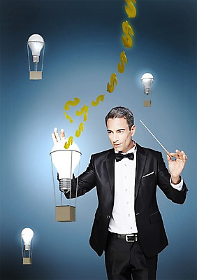 PSD 서양인 외국인 백인 편집 편집이미지 남자 40대 비즈니스 전구 한명 서기 들기 사람 정장 상반신 성인 금융 달러 비즈니스맨 화폐기호 지휘봉 지휘자 지휘 남자만 남자한명만 성인남자만 성인한명만 성인남자한명만 중년만 중년남자만 중년남자한명만 성인만 이미지편집 1 기호 옷 중년 돈 모션 인종 경제 음악가 직장인 화폐 파일형식