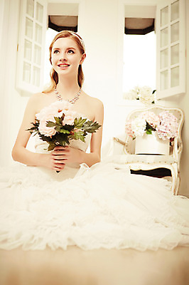 포토 JPG 스튜디오촬영 전신 서양인 외국인 여자 꽃 화분 신부 부케 웨딩드레스 결혼 창문 모션 실내 한명 미소 들기 사람 앉기 20대 성인 앞모습 우아함 창가 청년만 청년여자만 청년여자한명만 성인여자한명만 국내포토 식물 1 드레스 뷰포인트 꽃다발 컨셉 표정 인종 이벤트 청년 내부 여자만 여자한명만 성인여자만 성인만 파일형식